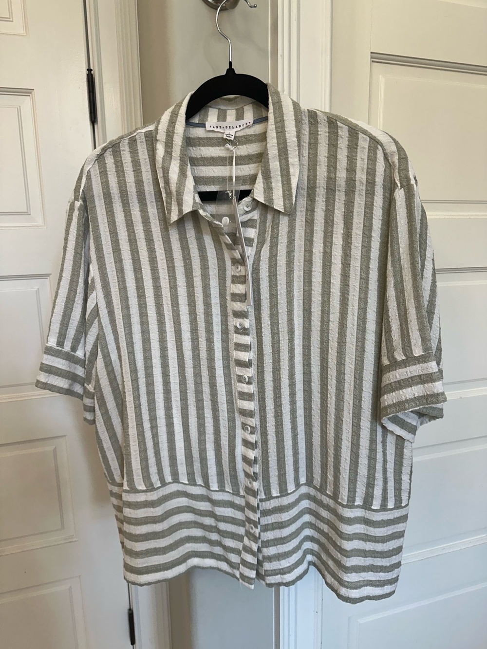 Jane + Delancey Womens L Striped Short-Sleeved Button Down Boxy Top Gauzy NEW